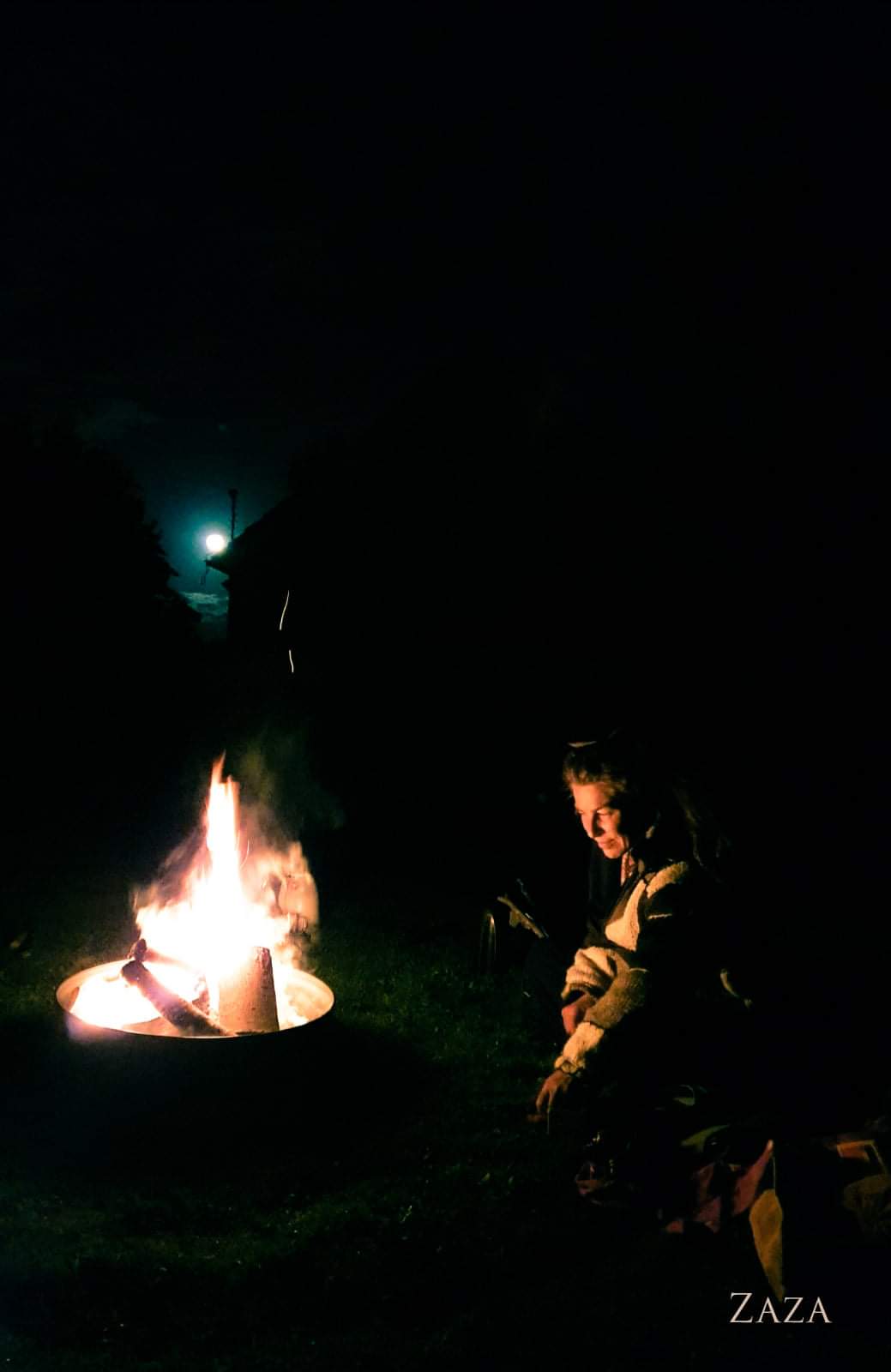 Zaza Green Woman volle Maan Vuurceremonie